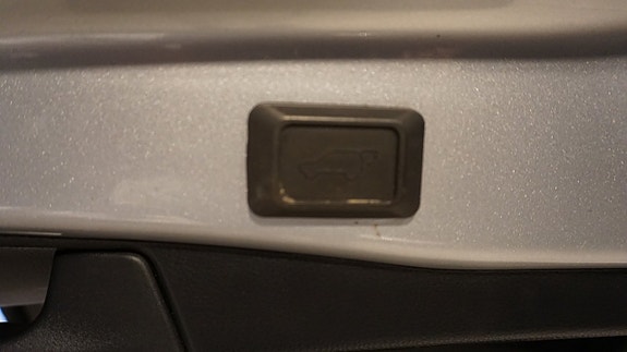 Toyota RAV4 6 of 18