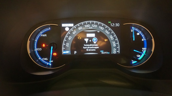 Toyota RAV4 14 of 18