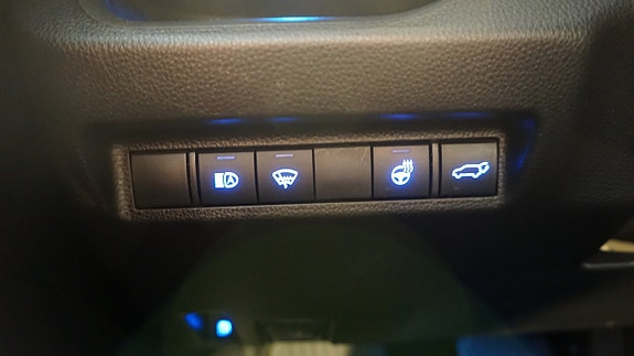 Toyota RAV4 12 of 18