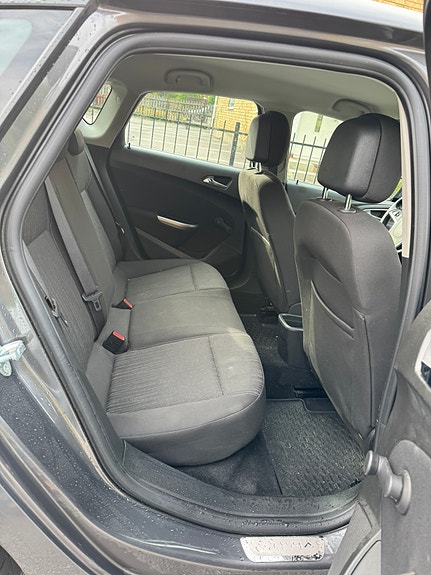 Opel Astra 6 of 7