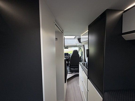 Adria TWIN 640 SLB 14 of 16