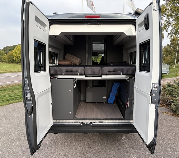 Adria TWIN 640 SLB 4 of 16
