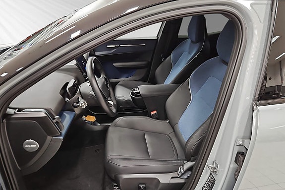 Volvo EX30 7 of 19
