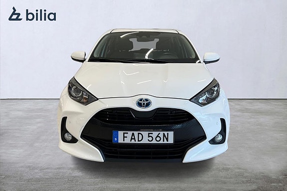 Toyota Yaris 5 of 18