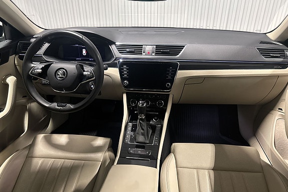 Skoda Superb 9 of 30