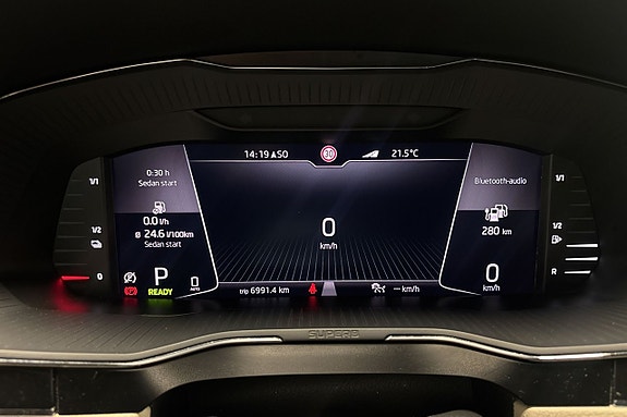 Skoda Superb 27 of 30