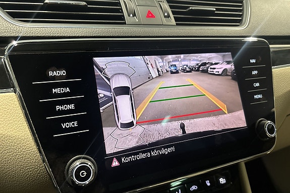 Skoda Superb 15 of 30