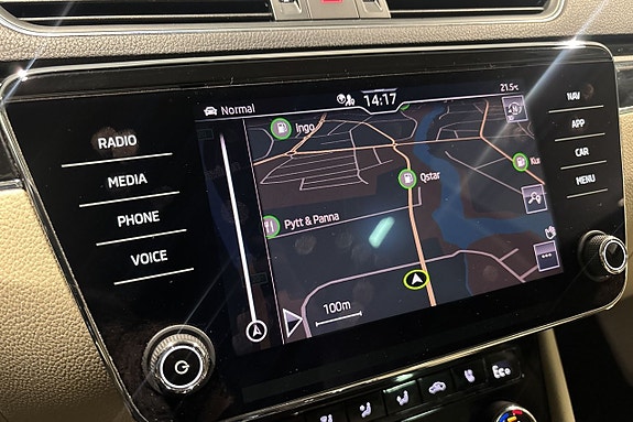 Skoda Superb 16 of 30