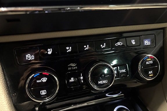 Skoda Superb 21 of 30