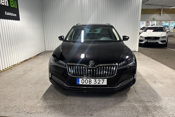 Skoda Superb 8 of 30