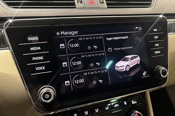 Skoda Superb 17 of 30