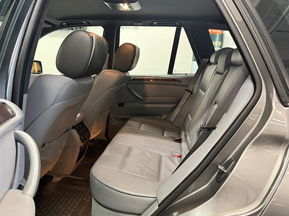 BMW X5 11 of 24