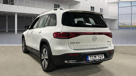 Mercedes-Benz EQB300 3 of 6