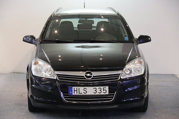 Opel Astra 2 of 13