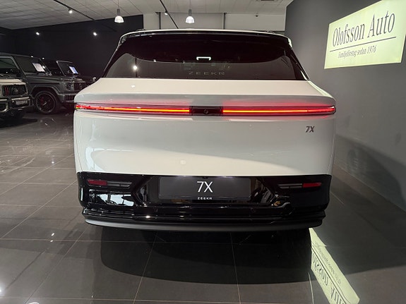 Zeekr 7X 4 of 10