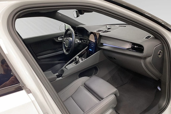 Polestar 2 5 of 10