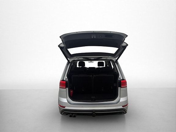 Volkswagen Touran 10 of 30
