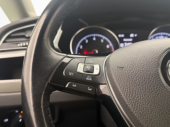 Volkswagen Touran 15 of 30