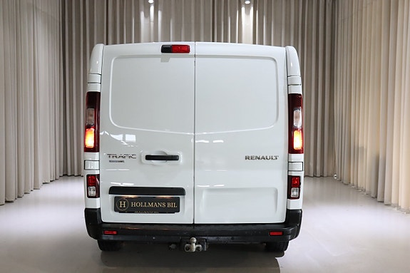 Renault Trafic 9 of 30