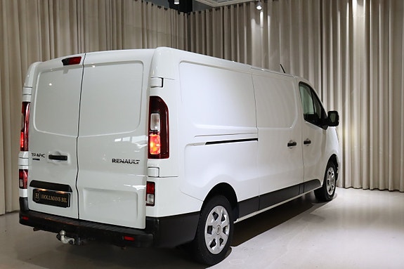 Renault Trafic 13 of 30