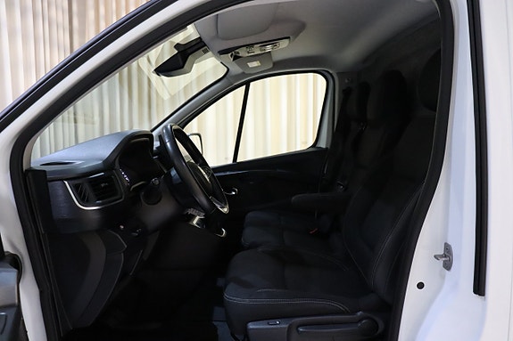 Renault Trafic 21 of 30