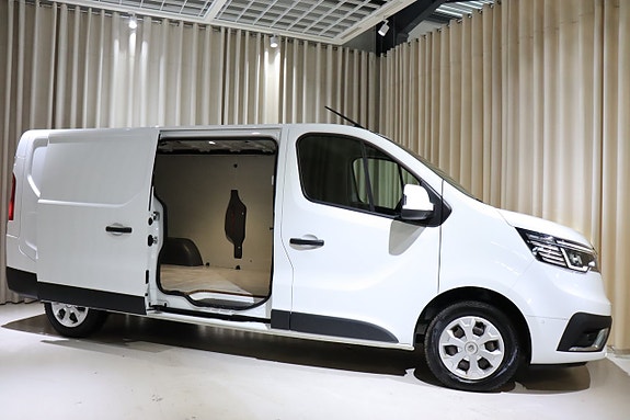 Renault Trafic 14 of 30