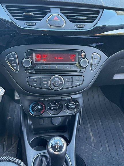 Opel Corsa 10 of 28