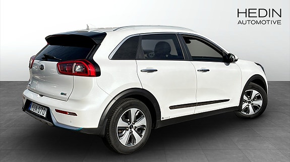 Kia Niro 2 of 15