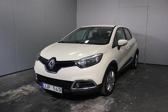 Renault Captur 2 of 22