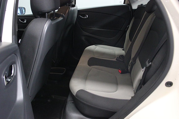 Renault Captur 10 of 22