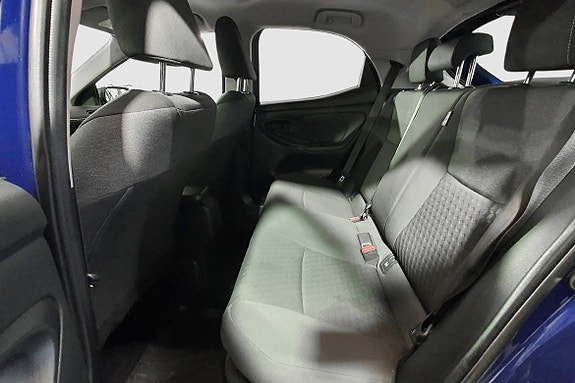 Toyota Yaris 20 of 24
