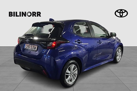 Toyota Yaris 6 of 24