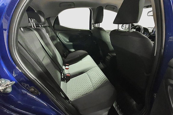 Toyota Yaris 19 of 24