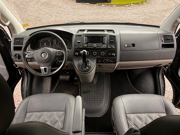 Volkswagen Transporter 6 of 30