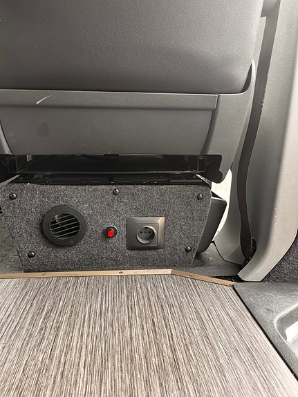 Volkswagen Transporter 10 of 30