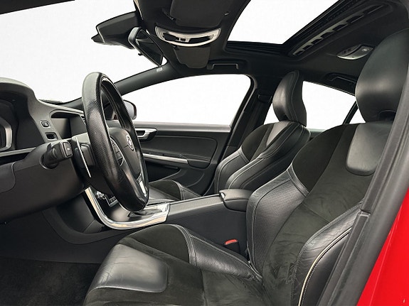 Volvo S60 9 of 26