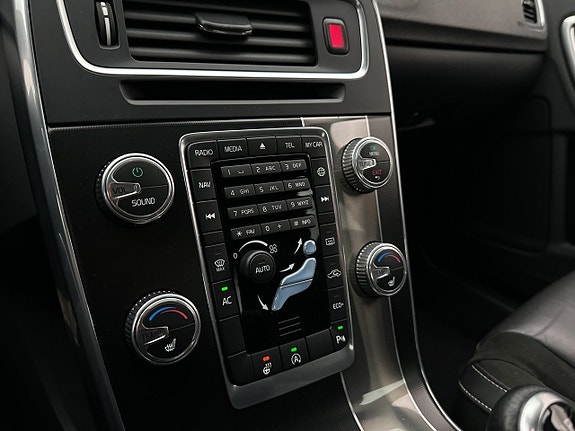 Volvo S60 19 of 26