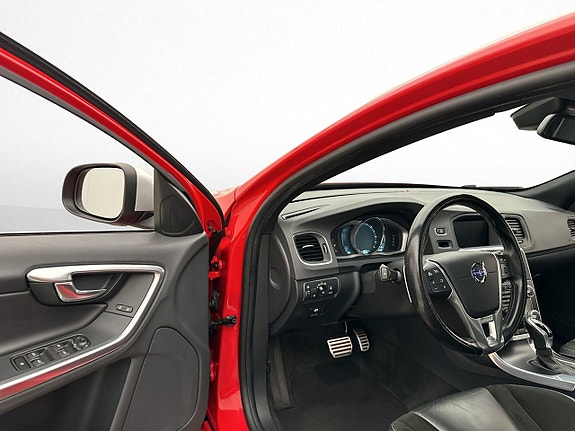 Volvo S60 8 of 26
