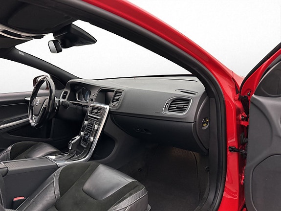 Volvo S60 12 of 26