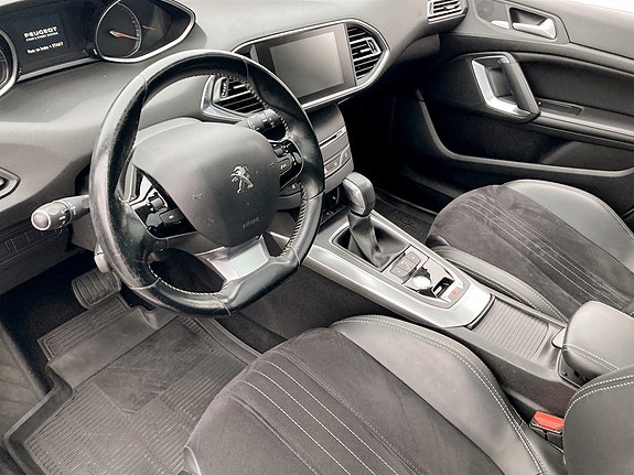Peugeot 308 SW 4 of 15