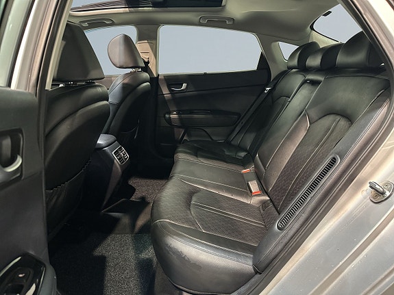 Kia Optima 13 of 26