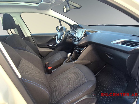 Peugeot 208 12 of 22