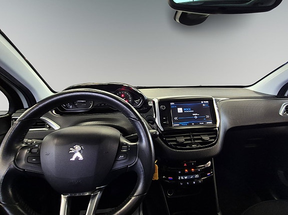 Peugeot 208 16 of 22