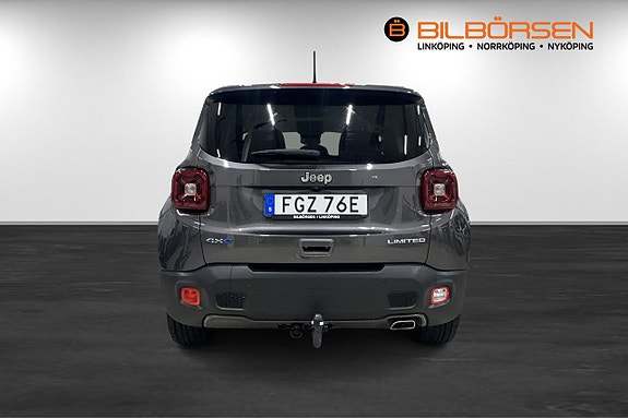 Jeep Renegade 5 of 18
