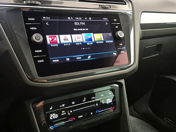 Volkswagen Tiguan 12 of 18