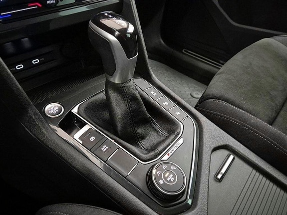 Volkswagen Tiguan 15 of 18
