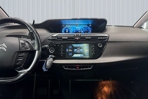 Citroen C4 Picasso 11 of 22