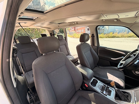 Ford Galaxy 5 of 11