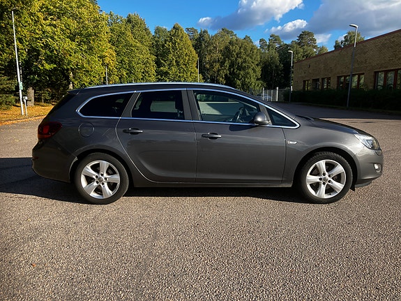 Opel Astra 4 of 10