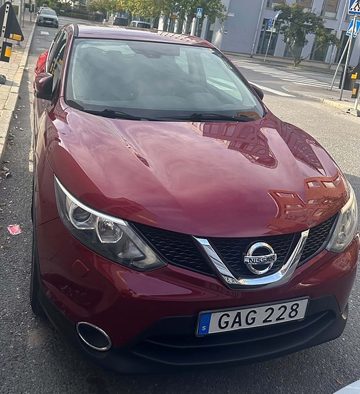 Nissan Qashqai 2 of 7